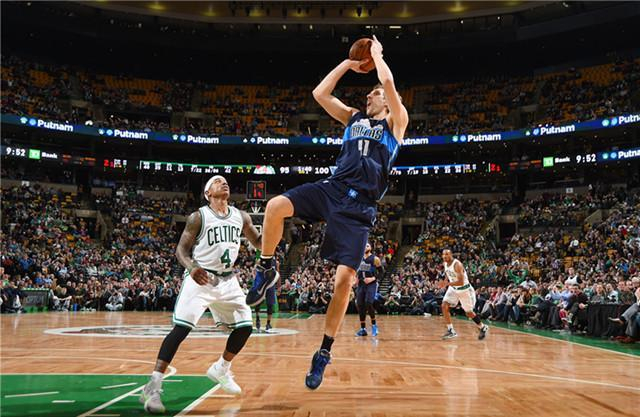 鲁能队在比 鲁能队在比